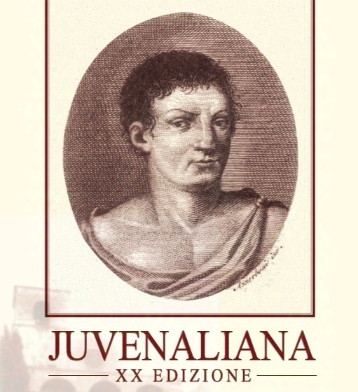 Ritratto di Giovenale con il titolo 'JUVENALIANA XX EDIZIONE'.